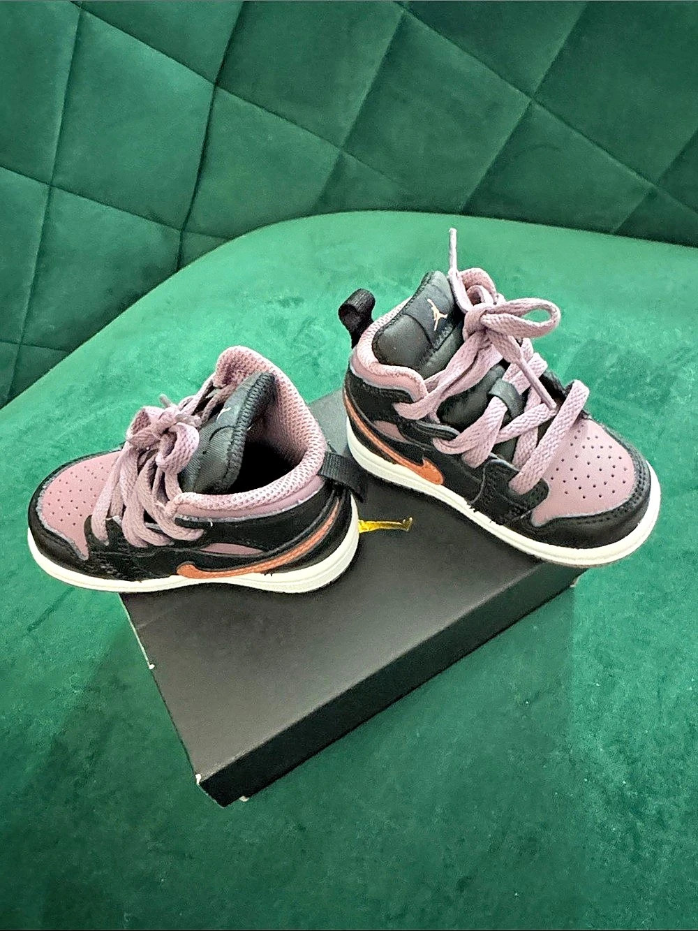 Jordan 1 Mid SE (TD) ) Black & Pink Baby US 4C